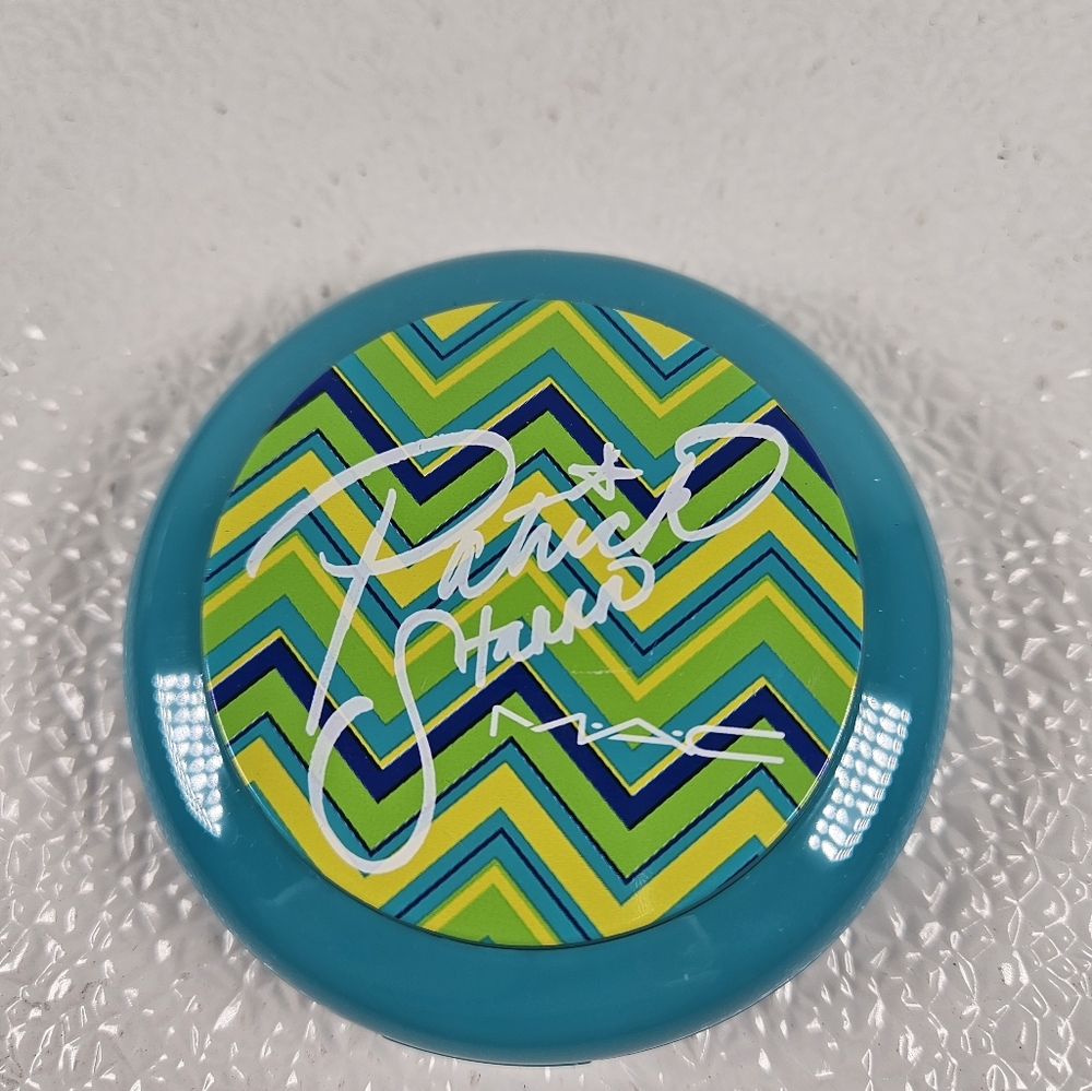 MAC Patrick Starr face powder.